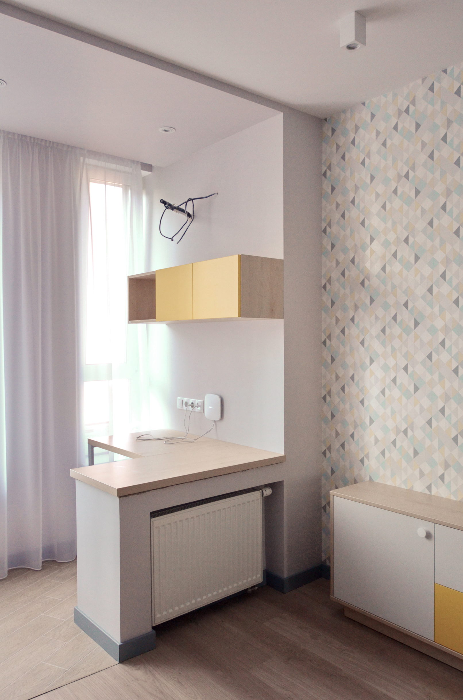 робочий куточок для дитячої кімнати