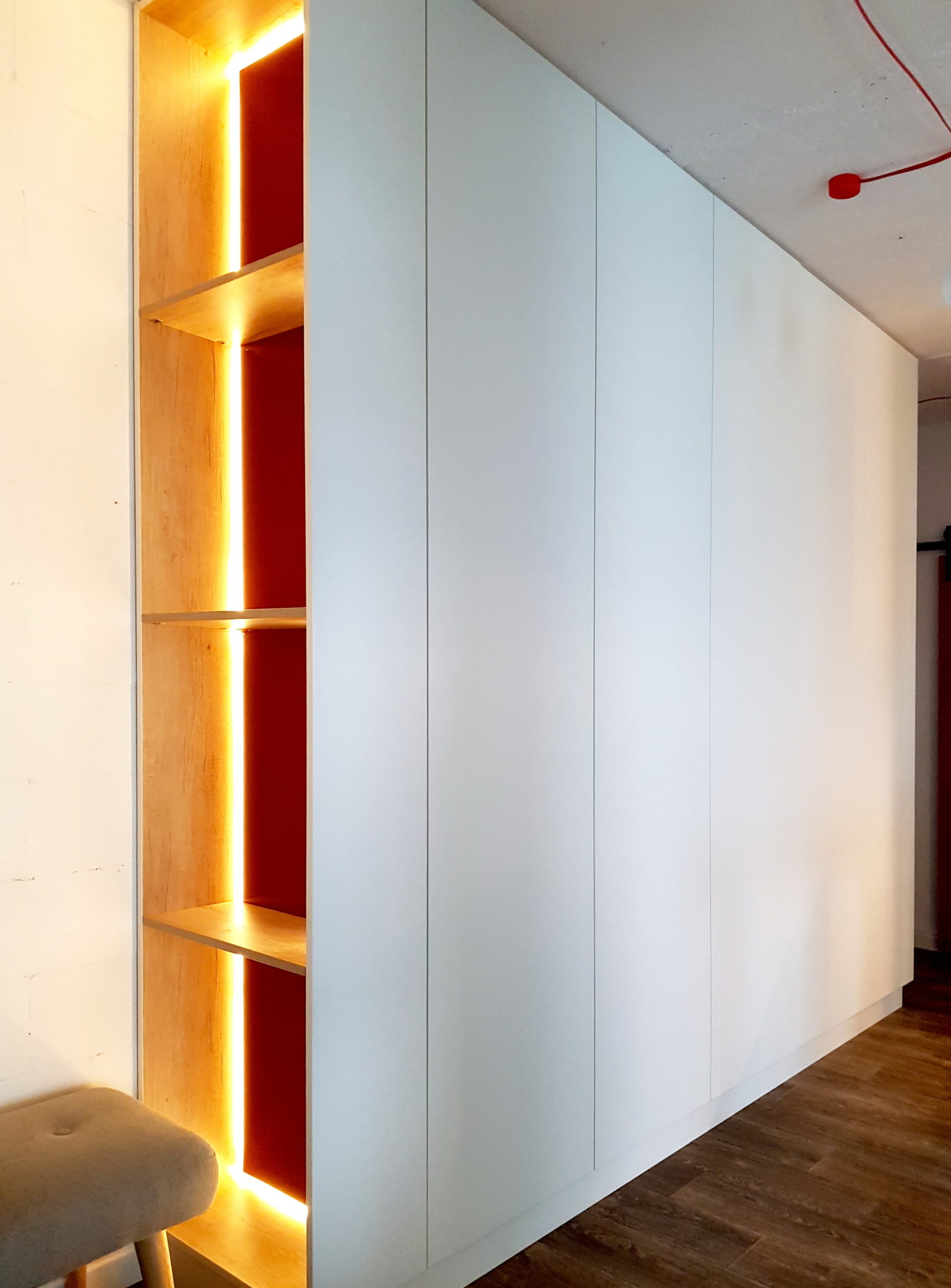 кухня с красного ДСП