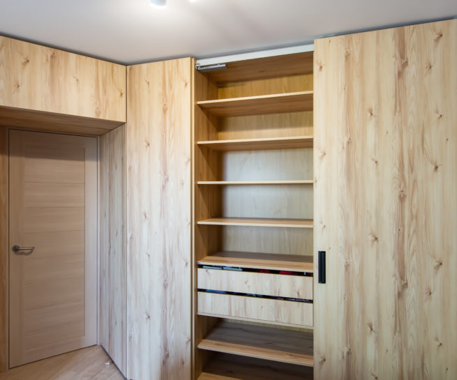 угловой шкаф