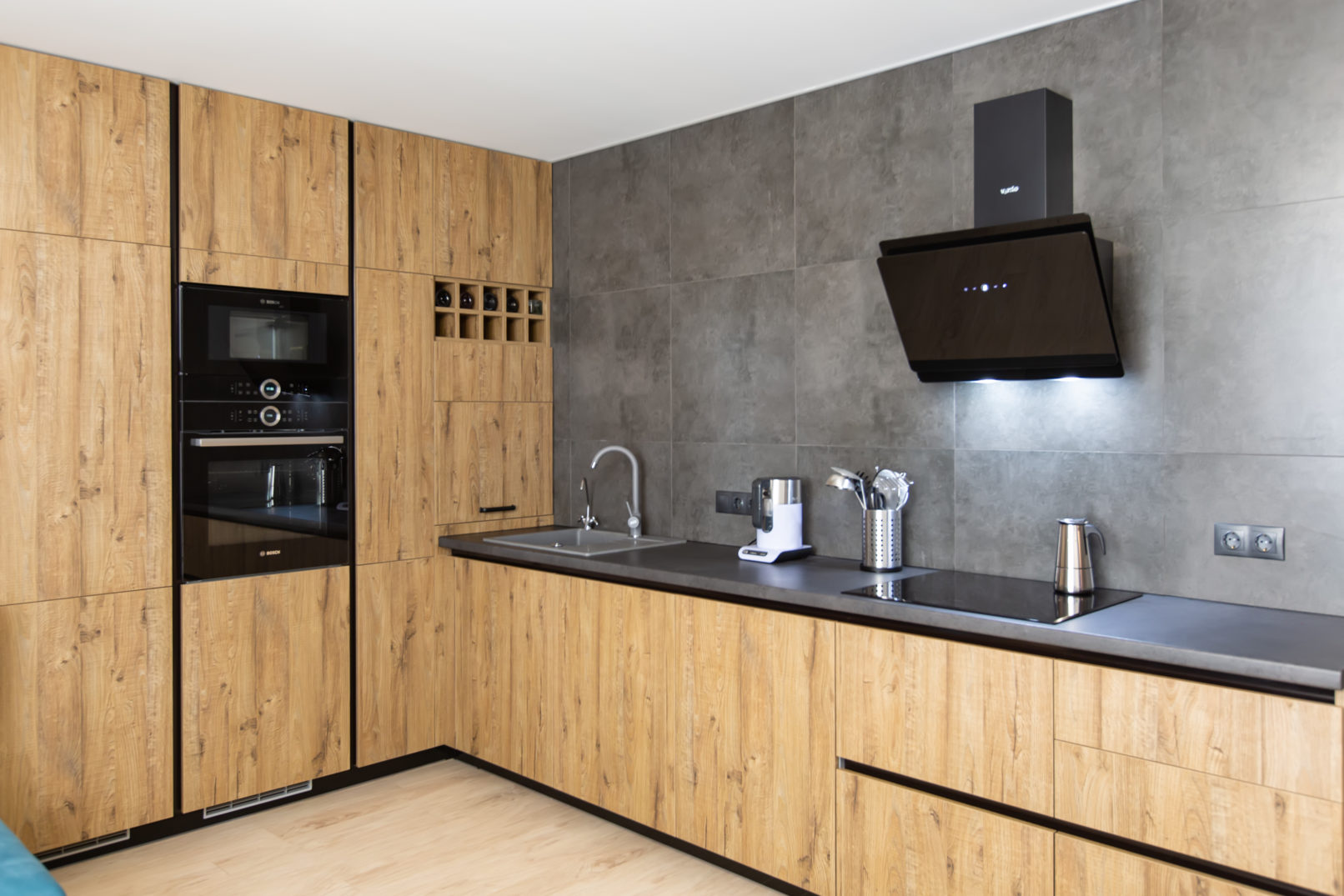 купити пенал на кухню