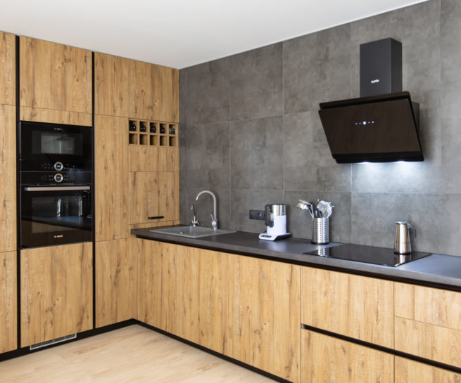 купити пенал на кухню