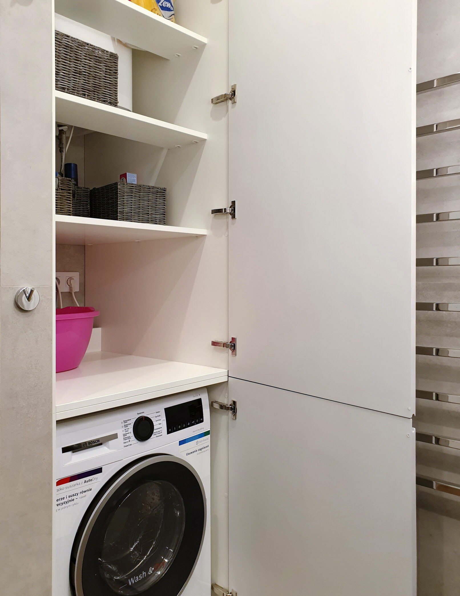 встроенная стиральная машина в шкаф