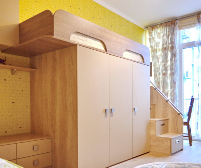 Меблі в диятчу кімнату