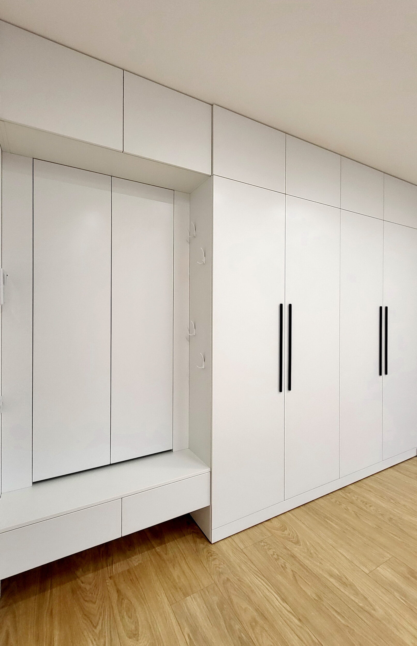 Шафа у коридор