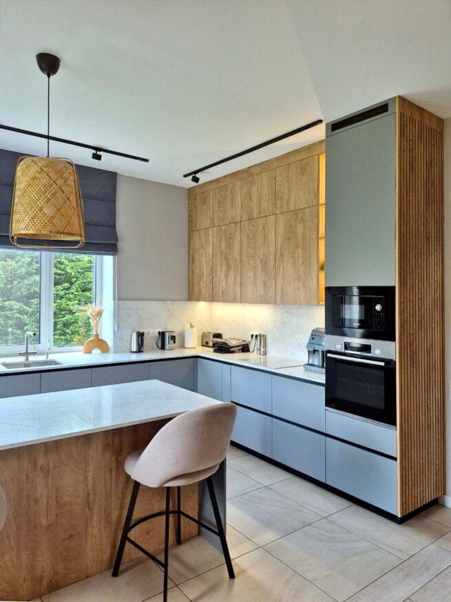 кухня з островом