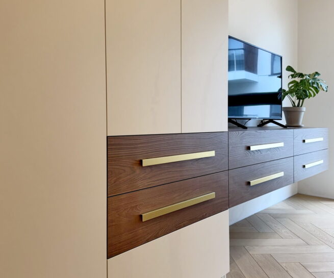 тумби під телевізор